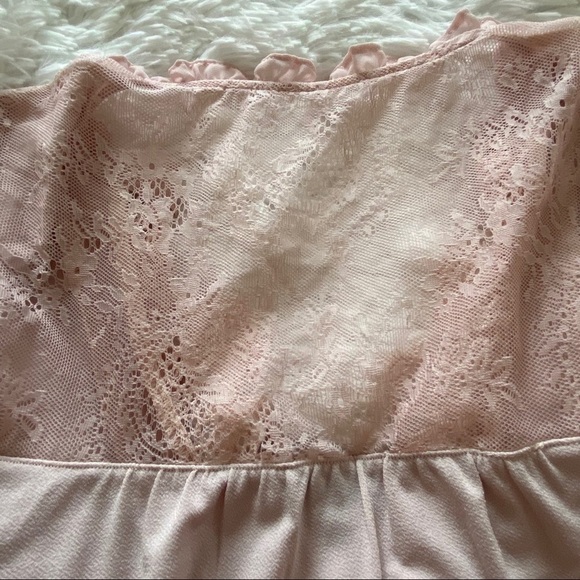 Express Women’s Pink Sleeveless Flowy Top Size Small Relaxed Fit Lace Detail - Picture 6 of 6